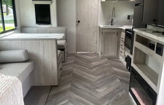 2023 EAST TO WEST Della Terra 312BH