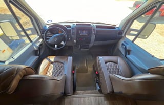 Meet "Lucy" 2018 Thor Four Winds Smtx1826