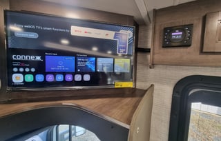 New 2025 Qwest on Mercedes Benz, 25 feet