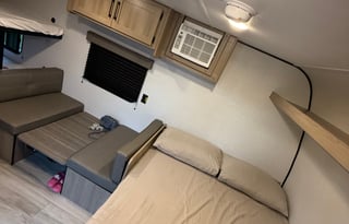 Family Bunkhouse • Sleeps 5 • Delivery