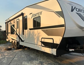 Genesis Supreme Vortex V2715FSXL