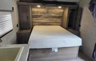 1998 Fleetwood RV Providence 39R