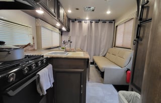 RV Trippin -"Clyde" - Coachman Freelander 27QB