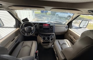 2022 Entegra Odyssey 31F–Sleeps 10, Wifi, Loaded