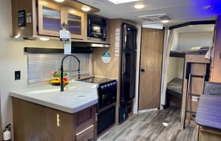 JJ’s Family Getaway Camper Rental