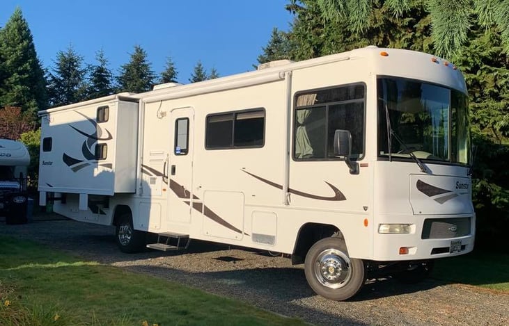 32.0 Sunstar 32 Class A Motor Home | RVshare