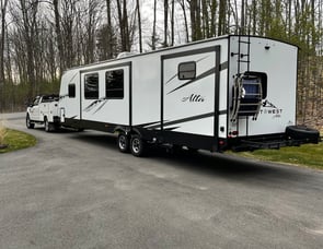 EAST TO WEST Alta 3150KBH