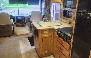 OntheRoad Family Coach