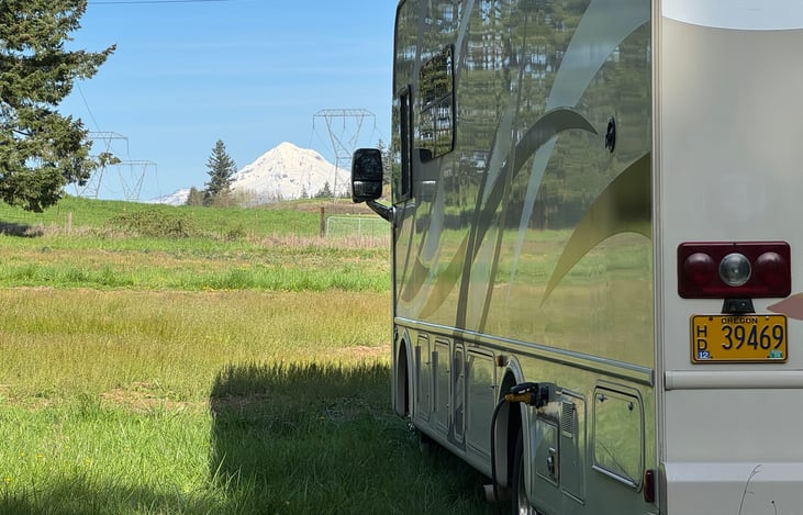 Left side wit Mount Hood in view