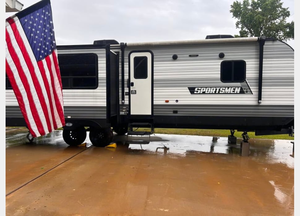 Travel Trailer rentals in Spring