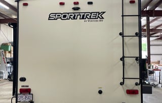 2017 Venture RV SportTrek 270VBH