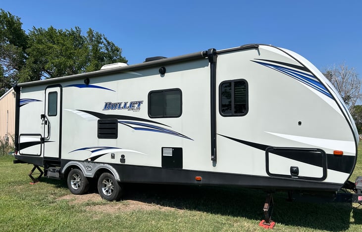 Very clean.  Used 5 times since purchase.  All new seals, steps, tanks even smell good!  :)