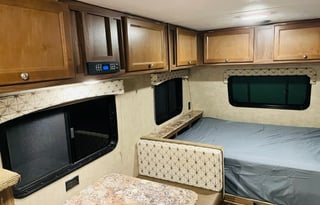 2017 Viking Ultra-Lite 17BH