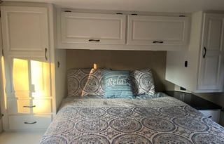 2018 Thor Majestic 28A Hope Mills, NC