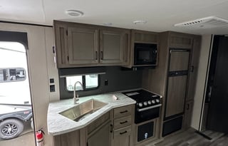 2022 Starcraft Autumn Ridge 26BHS