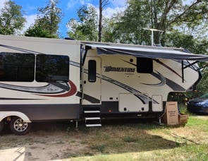 Grand Design Momentum 385TH