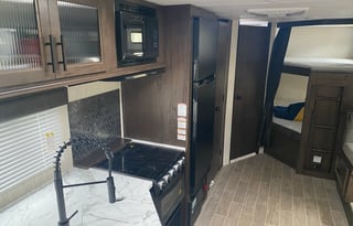 Pat's Wolf Den 2021 Forest River RV Cherokee