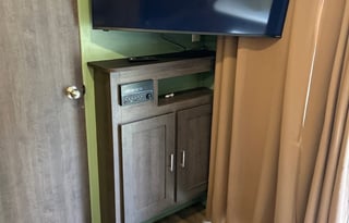 Wildwood - 2019 FR Wildwd 37BHSS2Q (Delivery Only)