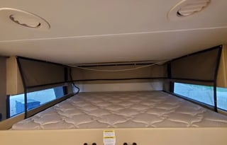 2022 Thor Motor Coach - Palazzo 37.5