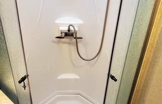 Clean & stocked! 2018 Keystone RV Outback 335CG