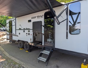 Forest River RV Cherokee Grey Wolf Black Label 26DBHBL