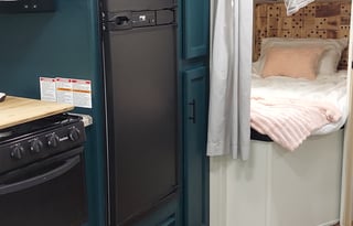 Renovated Vacation Ready Super Clean Delivery Only