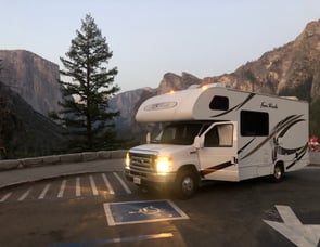 Thor Motor Coach Four Winds 23U