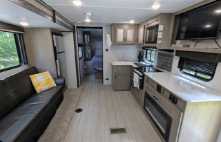 Keystone Hideout | Cozy and Modern Bunkhouse