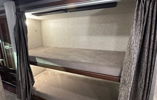 2018 Forest River RV Sunseeker LE 3250DSLE Ford