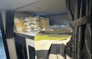 2022 Cherokee - Bring the kids!! Sleeps 9!!