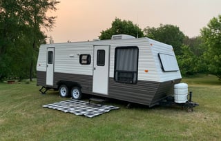 Cozy Renovated “Dutchie” Pet & Kid friendly Camper