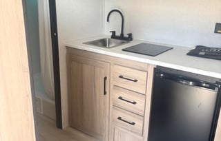 Small Family Camper! Kid friendly/pet friendly