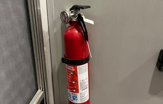 Razzmatazz RV Rental- Pet Friendly