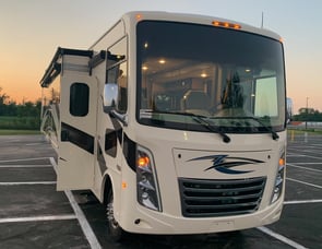 Thor Motor Coach Hurricane 34R