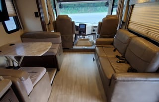 RUNAWAY RV RENTAL