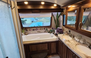 2018 Keystone Montana 3921FB Fifth Wheel