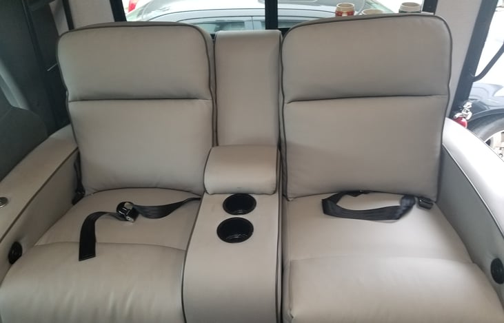 Theater Seats w/cup holders and USB