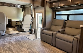 Luxury Your Way: A 5-Star Glamping Oasis