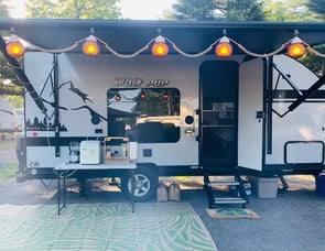 Forest River RV Cherokee Wolf Pup Black Label 16FQBL