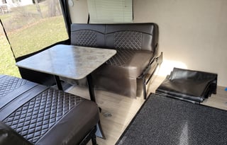 2018 Dutchmen RV Coleman Lantern Series 300TQ