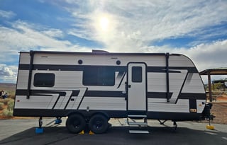 Mav on the Move Toy Hauler