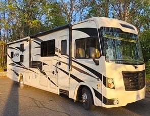 Forest River RV FR3 32DS