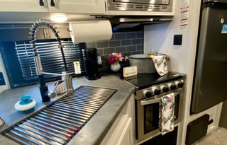 2021 Palomino Puma 28DBFQ