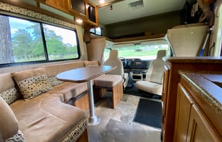 Coachman Leprechaun RS210