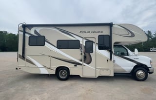 2020  Four Winds 23U $175/night