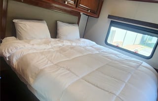 Travel with Ease & Comfort! Pets Welcome