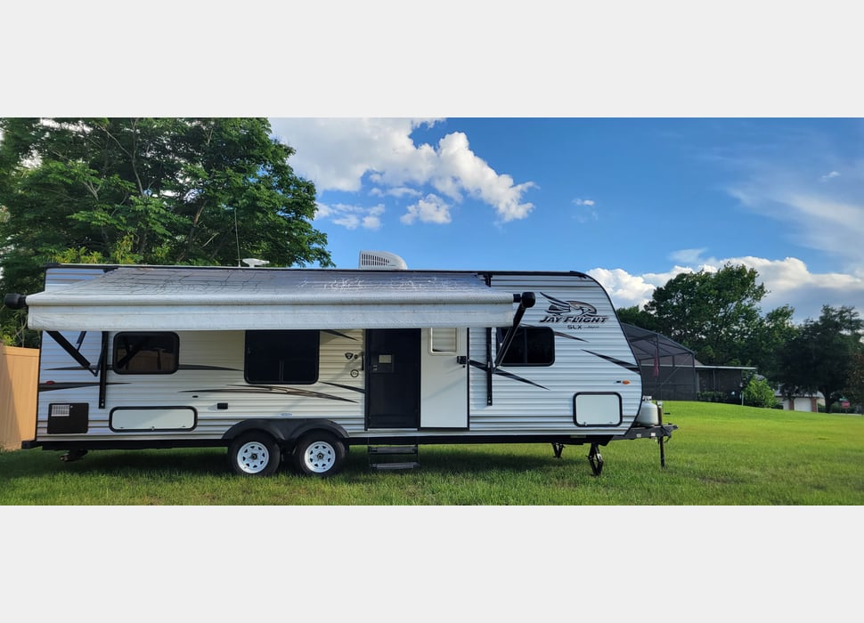Travel Trailer rentals in Midland