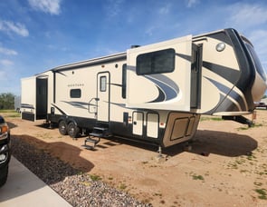 Keystone RV Montana High Country 374FL