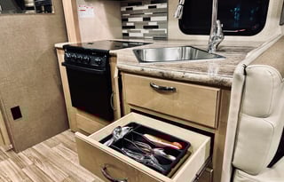 2018 Thor A.C.E. Class A | Sleeps 8 | 28Ft Long