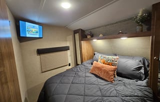 HAPPY LIFE RENTALS